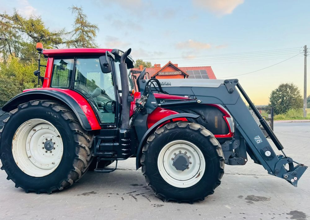 Valtra T213 Versu - 拖拉机:图2 Valtra T213 Versu - 拖拉机:图2