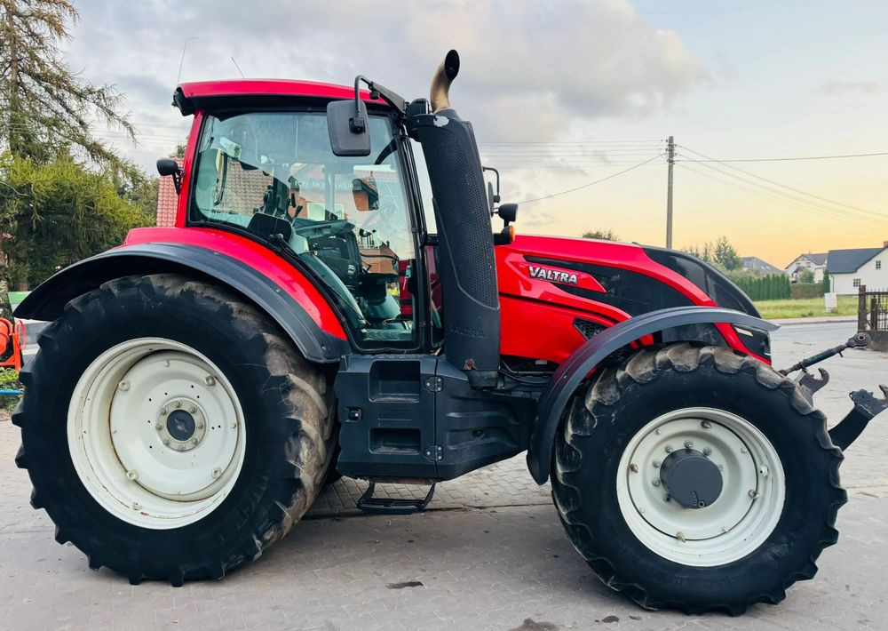 Valtra T214 ACTIVE - 拖拉机:图3 Valtra T214 ACTIVE - 拖拉机:图3