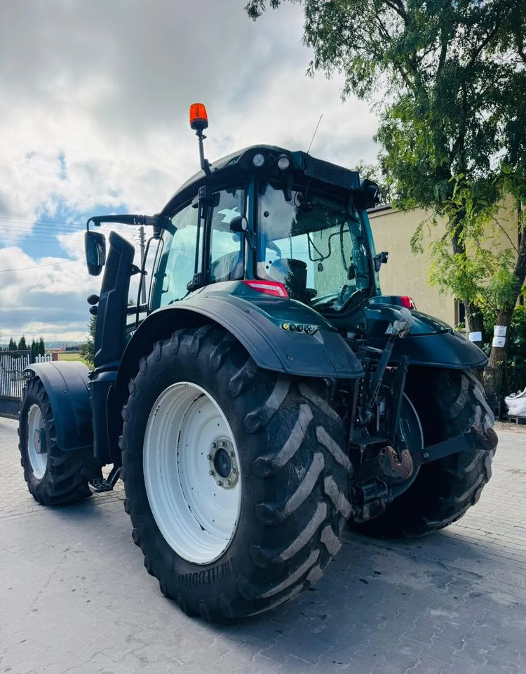 Valtra T214 Versu - 拖拉机:图2 Valtra T214 Versu - 拖拉机:图2