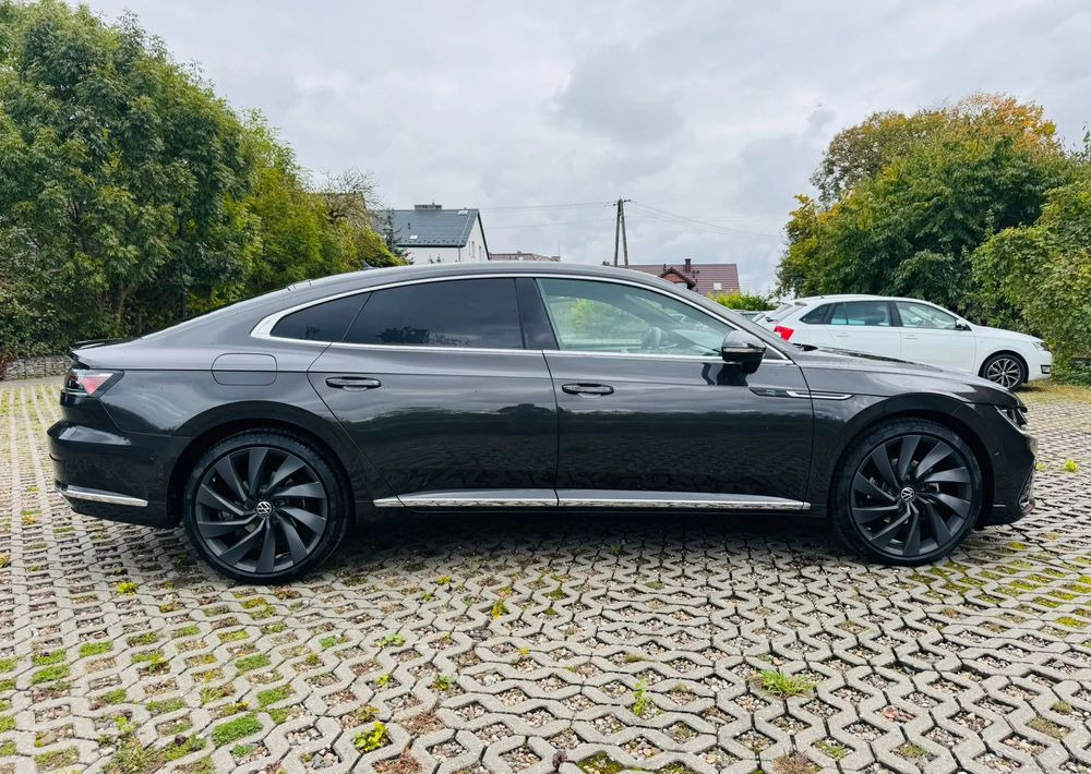 Volkswagen Arteon 2.0 TDI SCR DSG R-Line - 轿跑车:图4 Volkswagen Arteon 2.0 TDI SCR DSG R-Line - 轿跑车:图4