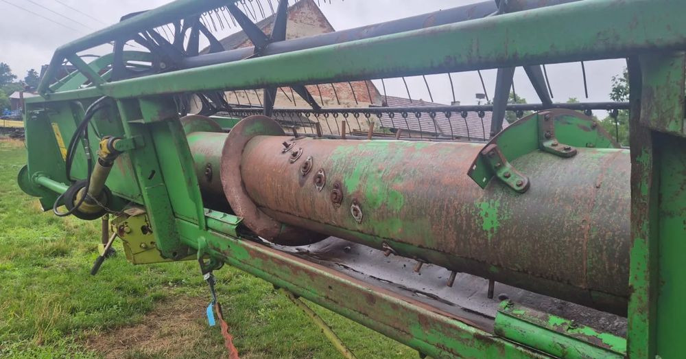 John Deere 922 - 谷物收割装置:图3 John Deere 922 - 谷物收割装置:图3