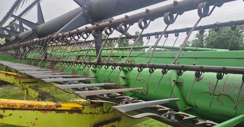 John Deere 922 - 谷物收割装置:图5 John Deere 922 - 谷物收割装置:图5