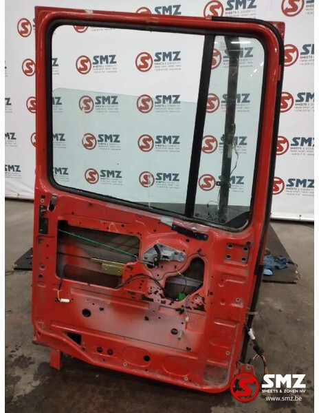 DAF Occ deur links DAF XF105 - 车门及其零件 适用于 卡车:图2 DAF Occ deur links DAF XF105 - 车门及其零件 适用于 卡车:图2