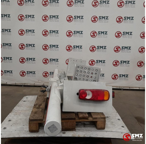 Iveco Occ achterbumper Iveco - 框架/ 底盘 适用于 卡车:图3 Iveco Occ achterbumper Iveco - 框架/ 底盘 适用于 卡车:图3