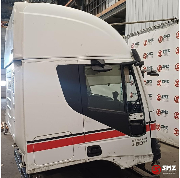 Iveco Occ cabine compleet Stralis Hi-Way Iveco - 驾驶室和内部 适用于 卡车:图4 Iveco Occ cabine compleet Stralis Hi-Way Iveco - 驾驶室和内部 适用于 卡车:图4