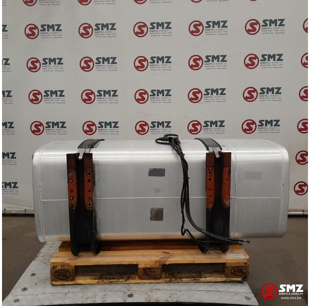 MAN Occ brandstoftank + brandstofniveusensor + steunen - 燃料箱 适用于 卡车:图2 MAN Occ brandstoftank + brandstofniveusensor + steunen - 燃料箱 适用于 卡车:图2