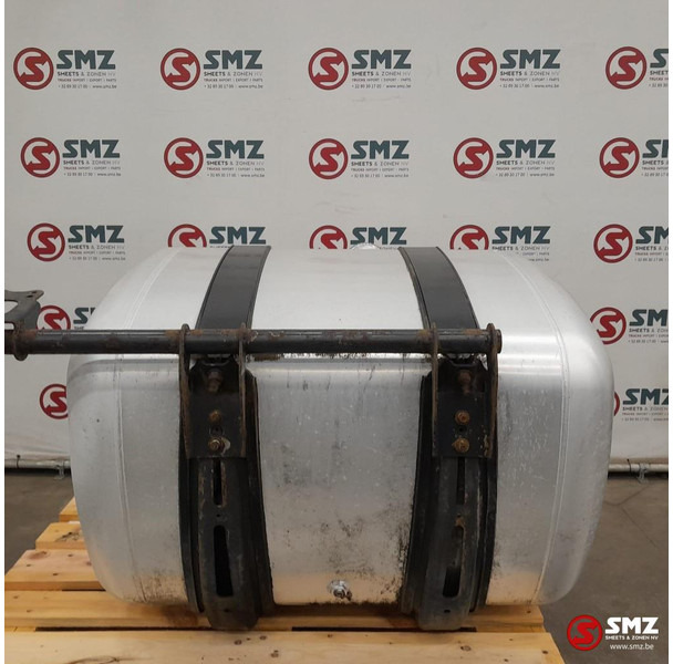 Mercedes-Benz Occ brandstoftank 390L Mercedes - 燃料箱 适用于 卡车:图2 Mercedes-Benz Occ brandstoftank 390L Mercedes - 燃料箱 适用于 卡车:图2