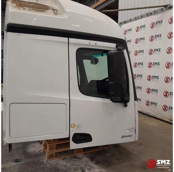 Mercedes-Benz Occ cabine RHD Mercedes - 驾驶室和内部 适用于 卡车:图4 Mercedes-Benz Occ cabine RHD Mercedes - 驾驶室和内部 适用于 卡车:图4