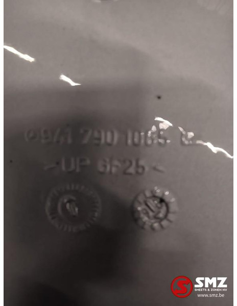 Mercedes-Benz Occ cabinespoilerset Mercedes - 空气动力/ 扰流板 适用于 卡车:图3 Mercedes-Benz Occ cabinespoilerset Mercedes - 空气动力/ 扰流板 适用于 卡车:图3