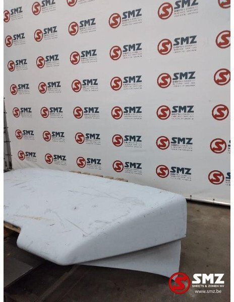 Mercedes-Benz Occ dakspoiler Mercedes - 空气动力/ 扰流板 适用于 卡车:图2 Mercedes-Benz Occ dakspoiler Mercedes - 空气动力/ 扰流板 适用于 卡车:图2