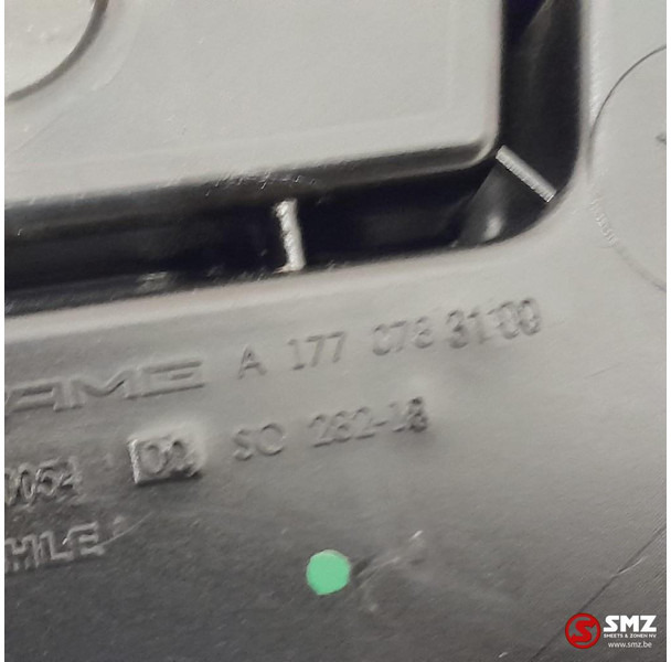 Mercedes-Benz Occ olieafscheider rechts AMG C63S Mercedes - 发动机及其零件 适用于 汽车:图5 Mercedes-Benz Occ olieafscheider rechts AMG C63S Mercedes - 发动机及其零件 适用于 汽车:图5