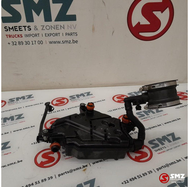 Mercedes-Benz Occ olieafscheider rechts AMG C63S Mercedes - 发动机及其零件 适用于 汽车:图1 Mercedes-Benz Occ olieafscheider rechts AMG C63S Mercedes - 发动机及其零件 适用于 汽车:图1