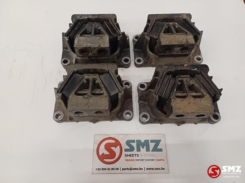 Mercedes-Benz Occ set van 4 motorsteunen Mercedes - 发动机架 适用于 卡车:图1 Mercedes-Benz Occ set van 4 motorsteunen Mercedes - 发动机架 适用于 卡车:图1