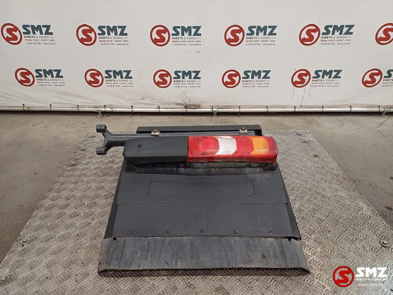 Mercedes-Benz Occ spatbord achteraaan rechts Mercedes - 车身和外部 适用于 卡车:图1 Mercedes-Benz Occ spatbord achteraaan rechts Mercedes - 车身和外部 适用于 卡车:图1
