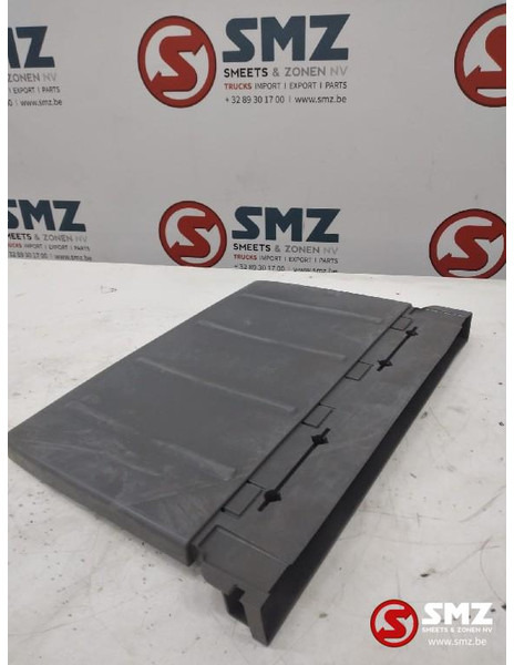 Mercedes-Benz Occ spatlap achter rechts Mercedes - 车身和外部 适用于 卡车:图1 Mercedes-Benz Occ spatlap achter rechts Mercedes - 车身和外部 适用于 卡车:图1