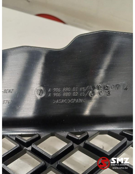 Mercedes-Benz Radiator grille mercedes - 格栅 适用于 卡车:图3 Mercedes-Benz Radiator grille mercedes - 格栅 适用于 卡车:图3