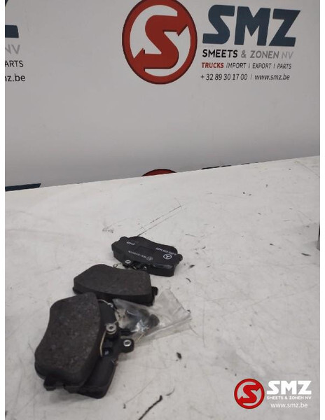 Mercedes-Benz Voorste remblokset mercedes c w202 a0054204620 - 制动片 适用于 卡车:图1 Mercedes-Benz Voorste remblokset mercedes c w202 a0054204620 - 制动片 适用于 卡车:图1