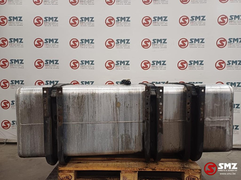 Renault Occ brandstoftank 735L Renault - 燃料箱 适用于 卡车:图2 Renault Occ brandstoftank 735L Renault - 燃料箱 适用于 卡车:图2
