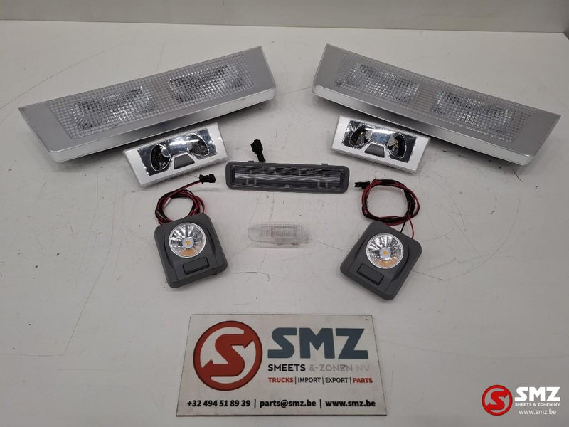 Renault Occ set interieurverlichting Renault - 灯光/ 照明 适用于 卡车:图1 Renault Occ set interieurverlichting Renault - 灯光/ 照明 适用于 卡车:图1
