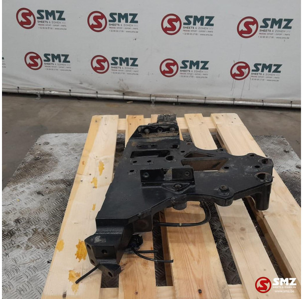 Renault Occ voorbumperbeugel links Renault - 框架/ 底盘 适用于 卡车:图4 Renault Occ voorbumperbeugel links Renault - 框架/ 底盘 适用于 卡车:图4