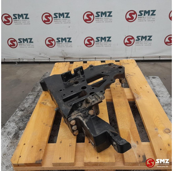 Renault Occ voorbumperbeugel rechts Renault - 框架/ 底盘 适用于 卡车:图2 Renault Occ voorbumperbeugel rechts Renault - 框架/ 底盘 适用于 卡车:图2