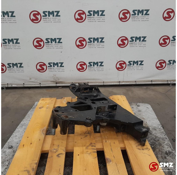 Renault Occ voorbumperbeugel rechts Renault - 框架/ 底盘 适用于 卡车:图3 Renault Occ voorbumperbeugel rechts Renault - 框架/ 底盘 适用于 卡车:图3