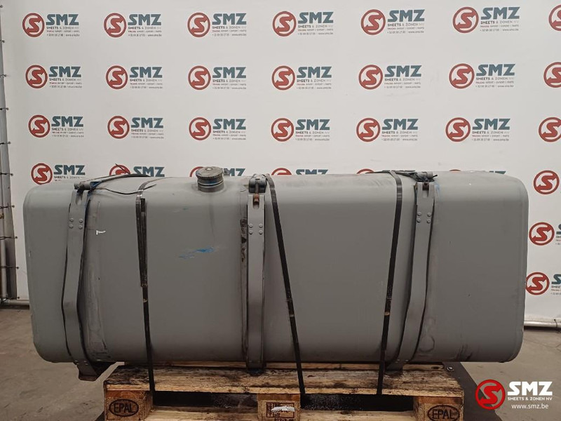 Scania Occ brandstoftank 700L Scania - 燃料箱 适用于 卡车:图1 Scania Occ brandstoftank 700L Scania - 燃料箱 适用于 卡车:图1