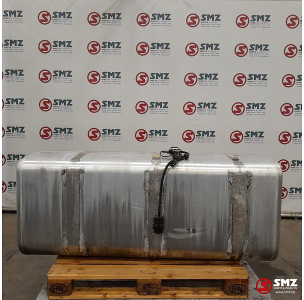 Scania Occ brandstoftank 700L + brandstofniveausensor Sca - 燃料箱 适用于 卡车:图2 Scania Occ brandstoftank 700L + brandstofniveausensor Sca - 燃料箱 适用于 卡车:图2