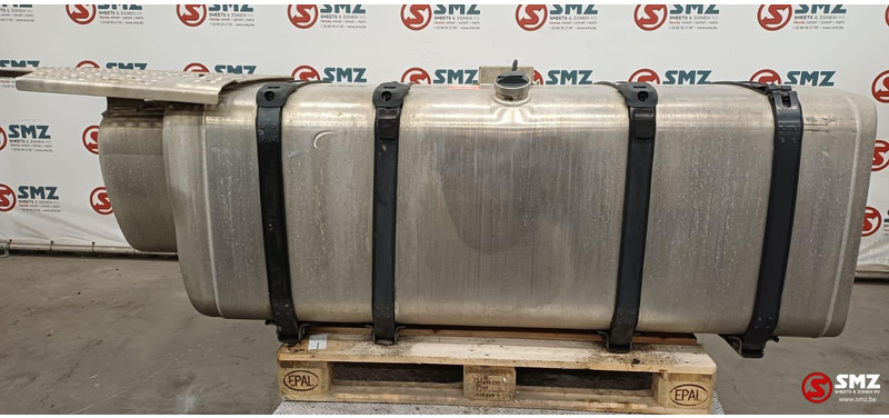 Scania Occ brandstoftank 950L Scania - 燃料箱 适用于 卡车:图1 Scania Occ brandstoftank 950L Scania - 燃料箱 适用于 卡车:图1