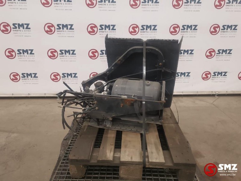 Volvo Occ Spatbord links met luchtketel Volvo FM9 - 挡泥板 适用于 卡车:图2 Volvo Occ Spatbord links met luchtketel Volvo FM9 - 挡泥板 适用于 卡车:图2