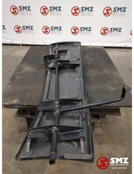 Volvo Occ cabinespoiler links Volvo FH 2371073 - 空气动力/ 扰流板 适用于 卡车:图2 Volvo Occ cabinespoiler links Volvo FH 2371073 - 空气动力/ 扰流板 适用于 卡车:图2