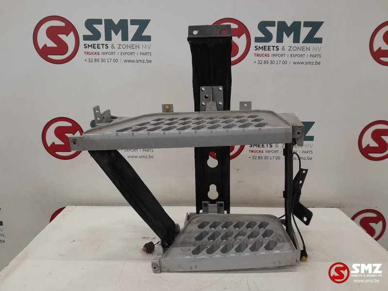 Volvo Occ opstapbak rechts Volvo - 驾驶室和内部 适用于 卡车:图1 Volvo Occ opstapbak rechts Volvo - 驾驶室和内部 适用于 卡车:图1