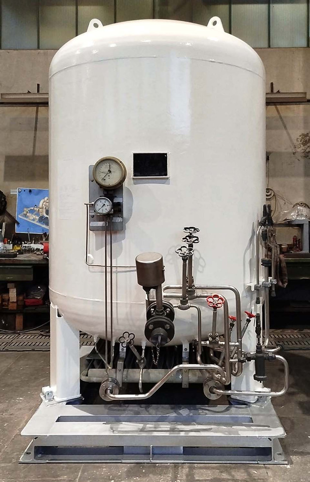 Gas tank on pallet used for oxygen, argon, nitrogen, carbon dioxide, CO2, LNG. - 储罐:图1 Gas tank on pallet used for oxygen, argon, nitrogen, carbon dioxide, CO2, LNG. - 储罐:图1