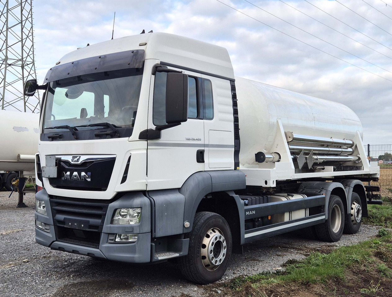 MAN Tank gas truck cryogenic used for oxygen, nitrogen, argon, LIN, LOX, LAR - 罐车:图2 MAN Tank gas truck cryogenic used for oxygen, nitrogen, argon, LIN, LOX, LAR - 罐车:图2