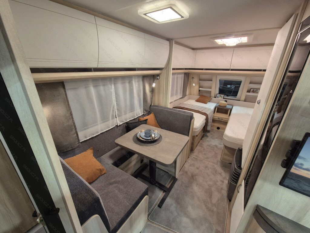 DE LUXE 460 SL - 旅行拖车:图4 DE LUXE 460 SL - 旅行拖车:图4