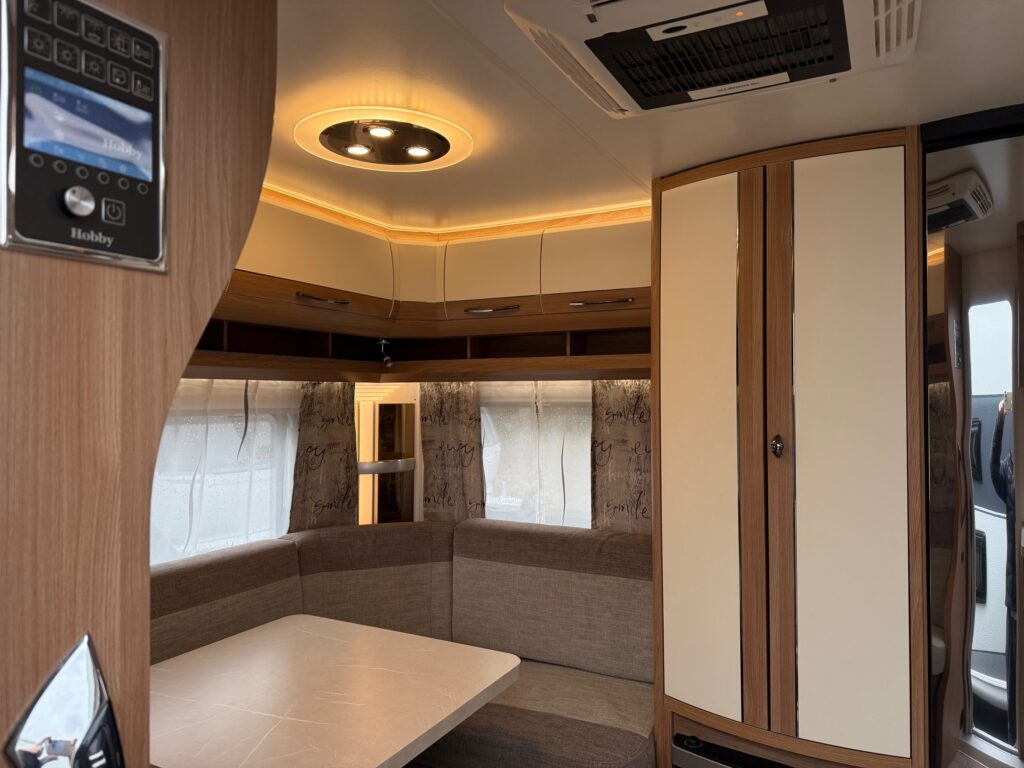 Hobby De Luxe 540 UFf 2020 - 旅行拖车:图5 Hobby De Luxe 540 UFf 2020 - 旅行拖车:图5