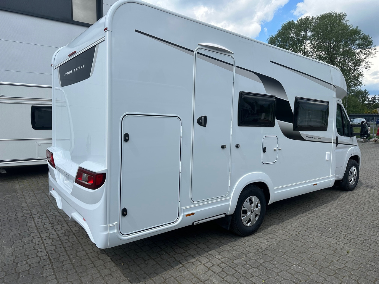 Hobby Optima T65 HKM Ontour 2024 - 半集成房车:图3 Hobby Optima T65 HKM Ontour 2024 - 半集成房车:图3