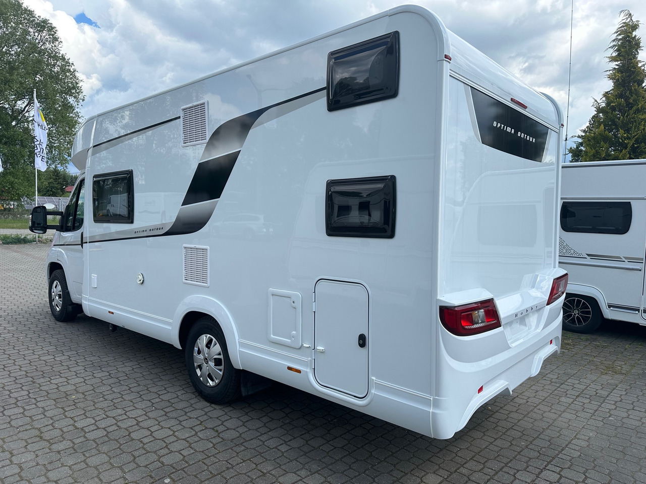 Hobby Optima T65 HKM Ontour 2024 - 半集成房车:图4 Hobby Optima T65 HKM Ontour 2024 - 半集成房车:图4