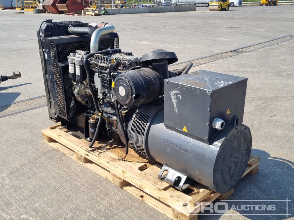 105kVA Generator, Prkins Engine - 发电机组:图3 105kVA Generator, Prkins Engine - 发电机组:图3