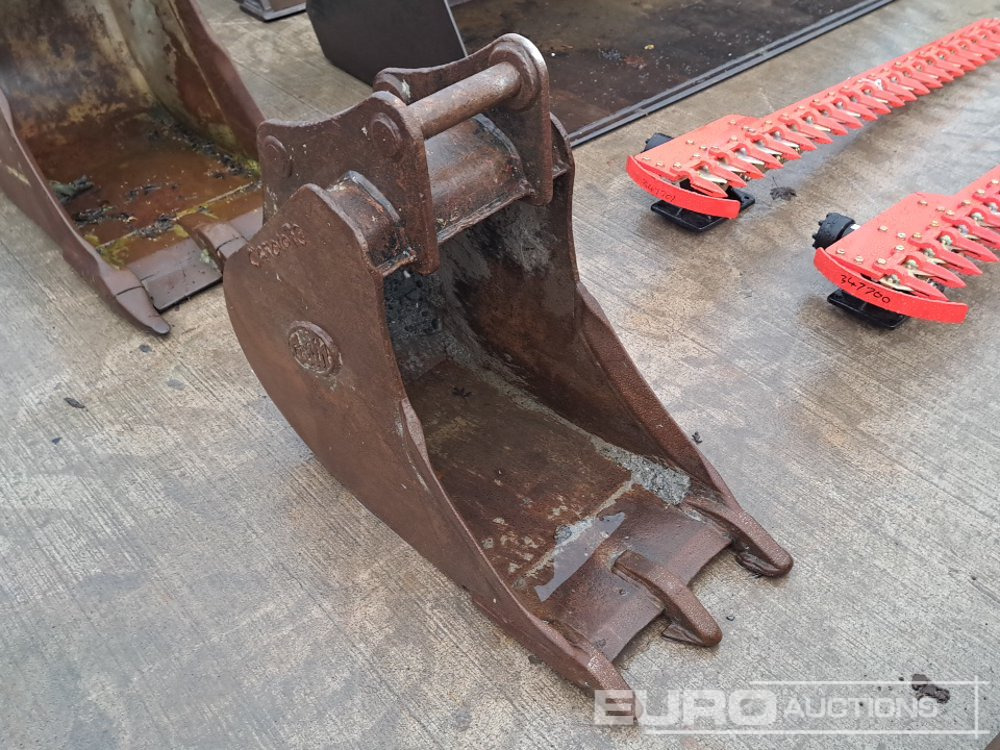 18" Geith Digging Bucket 50mm Pin to suit 6-8 Ton Excavator - 铲斗:图4 18" Geith Digging Bucket 50mm Pin to suit 6-8 Ton Excavator - 铲斗:图4