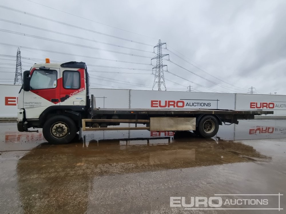 2001 Volvo FM12 - 栏板式/ 平板卡车:图2 2001 Volvo FM12 - 栏板式/ 平板卡车:图2