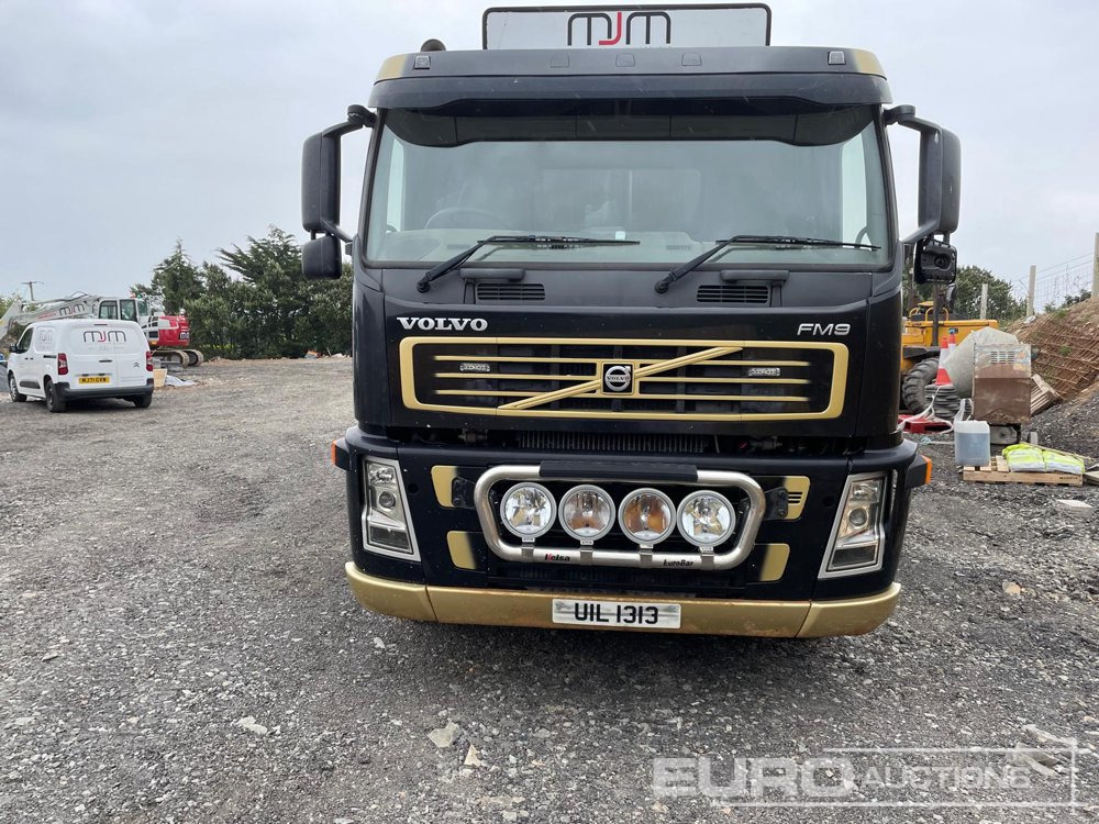 2003 Volvo FM9 300 - 翻斗车:图2 2003 Volvo FM9 300 - 翻斗车:图2