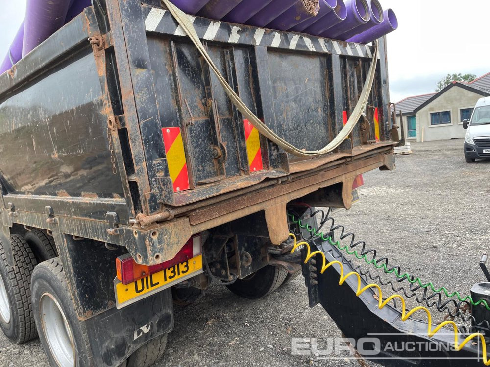 2003 Volvo FM9 320 - 翻斗车:图4 2003 Volvo FM9 320 - 翻斗车:图4