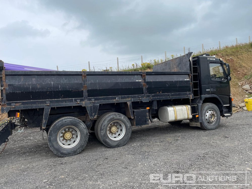 2003 Volvo FM9 320 - 翻斗车:图3 2003 Volvo FM9 320 - 翻斗车:图3