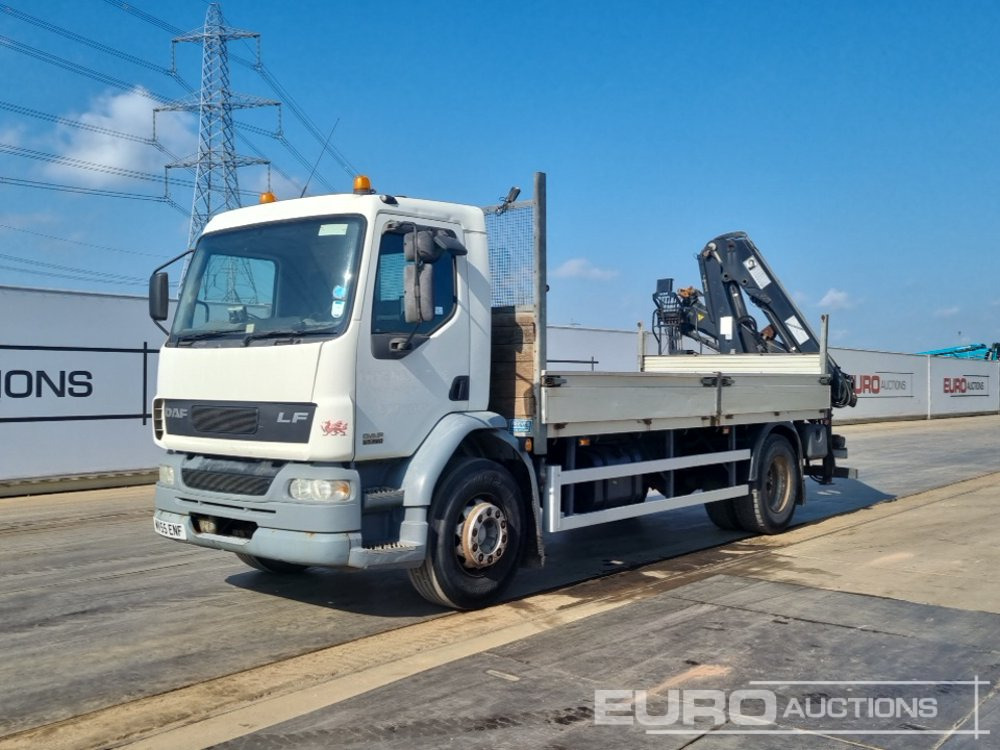 2006 DAF LF55.220 - 栏板式/ 平板卡车:图1 2006 DAF LF55.220 - 栏板式/ 平板卡车:图1