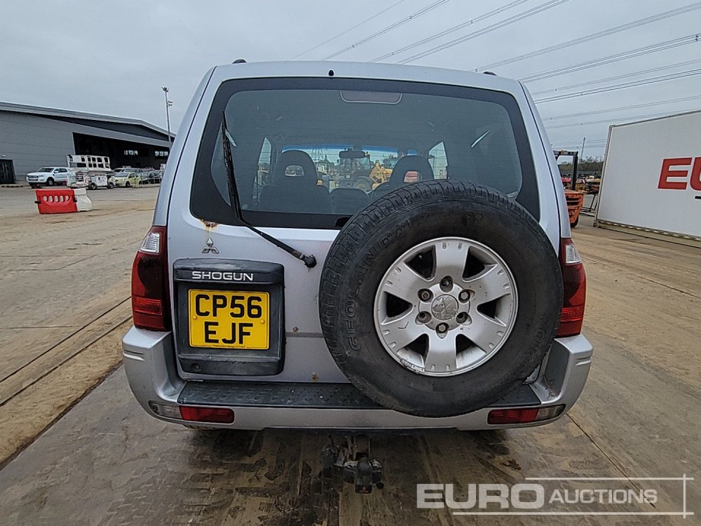 2006 Mitsubishi Shogun - 越野车:图4 2006 Mitsubishi Shogun - 越野车:图4