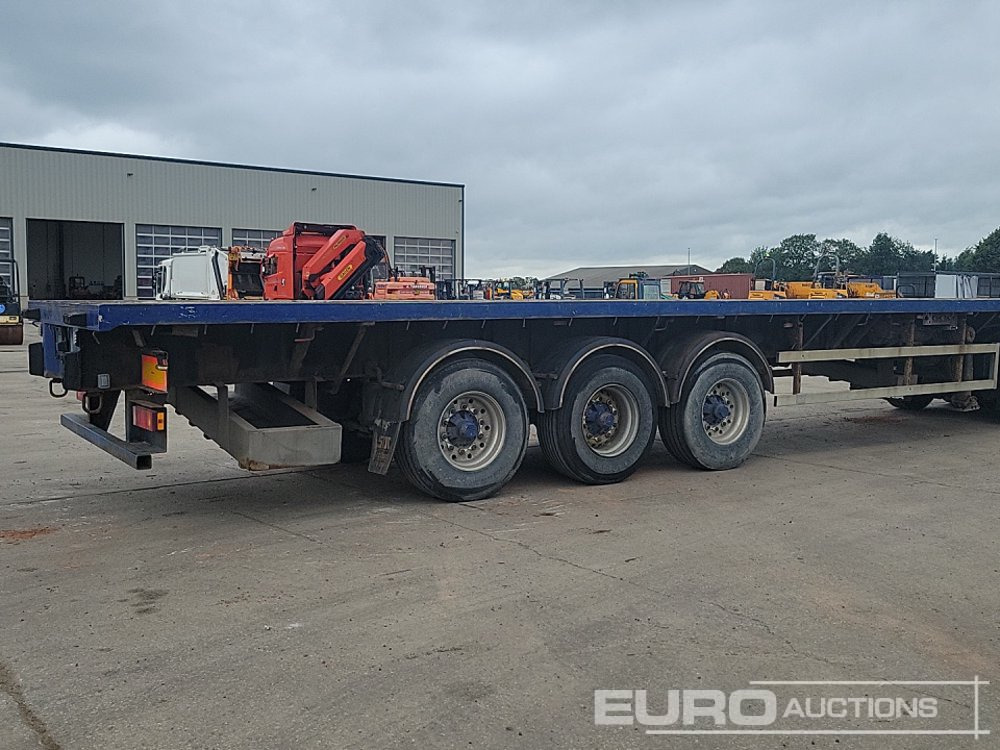 2007 SDC Trailer Tri Axle Extendable Flatbed Trailer, Twist Locks, Rear Steer - 栏板式/ 平板半拖车:图5 2007 SDC Trailer Tri Axle Extendable Flatbed Trailer, Twist Locks, Rear Steer - 栏板式/ 平板半拖车:图5