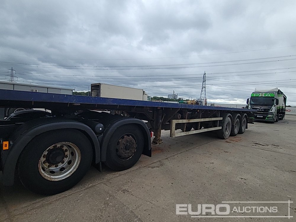 2007 SDC Trailer Tri Axle Extendable Flatbed Trailer, Twist Locks, Rear Steer - 栏板式/ 平板半拖车:图1 2007 SDC Trailer Tri Axle Extendable Flatbed Trailer, Twist Locks, Rear Steer - 栏板式/ 平板半拖车:图1