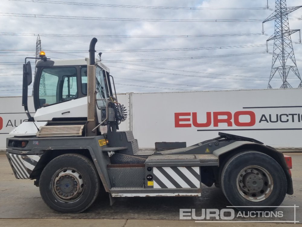 2007 Terberg RT222 - 码头牵引车:图2 2007 Terberg RT222 - 码头牵引车:图2