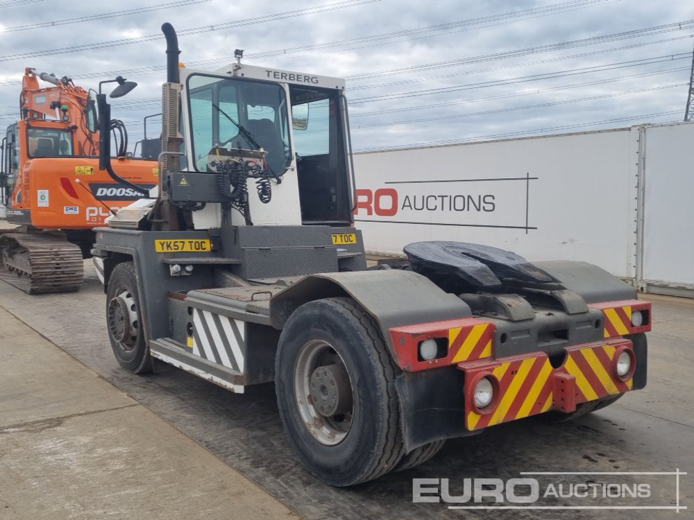 2007 Terberg RT222 - 码头牵引车:图3 2007 Terberg RT222 - 码头牵引车:图3